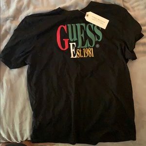 Guess black Tee